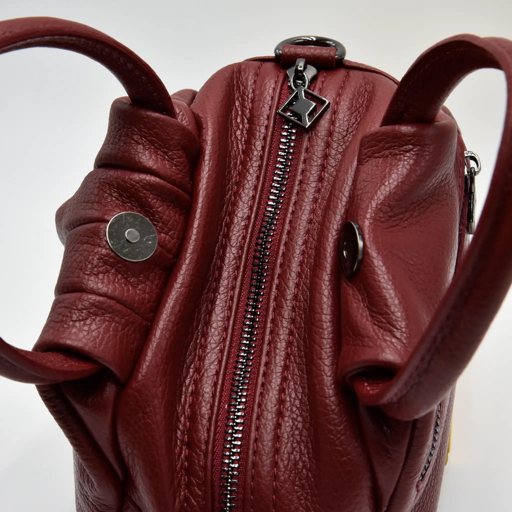 Borsa a Mano Compatta in Pelle | PETITE S - MIDMAIND™ | BRAND