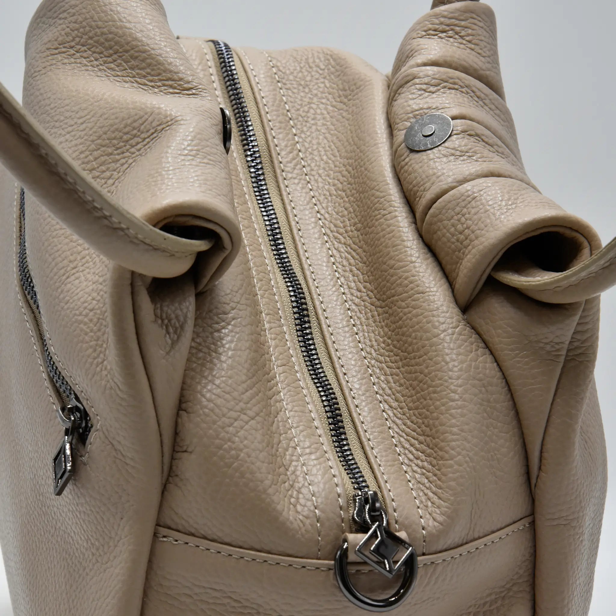 Borsa a Mano Grande in Pelle | PETITE L - MIDMAIND™ | BRAND