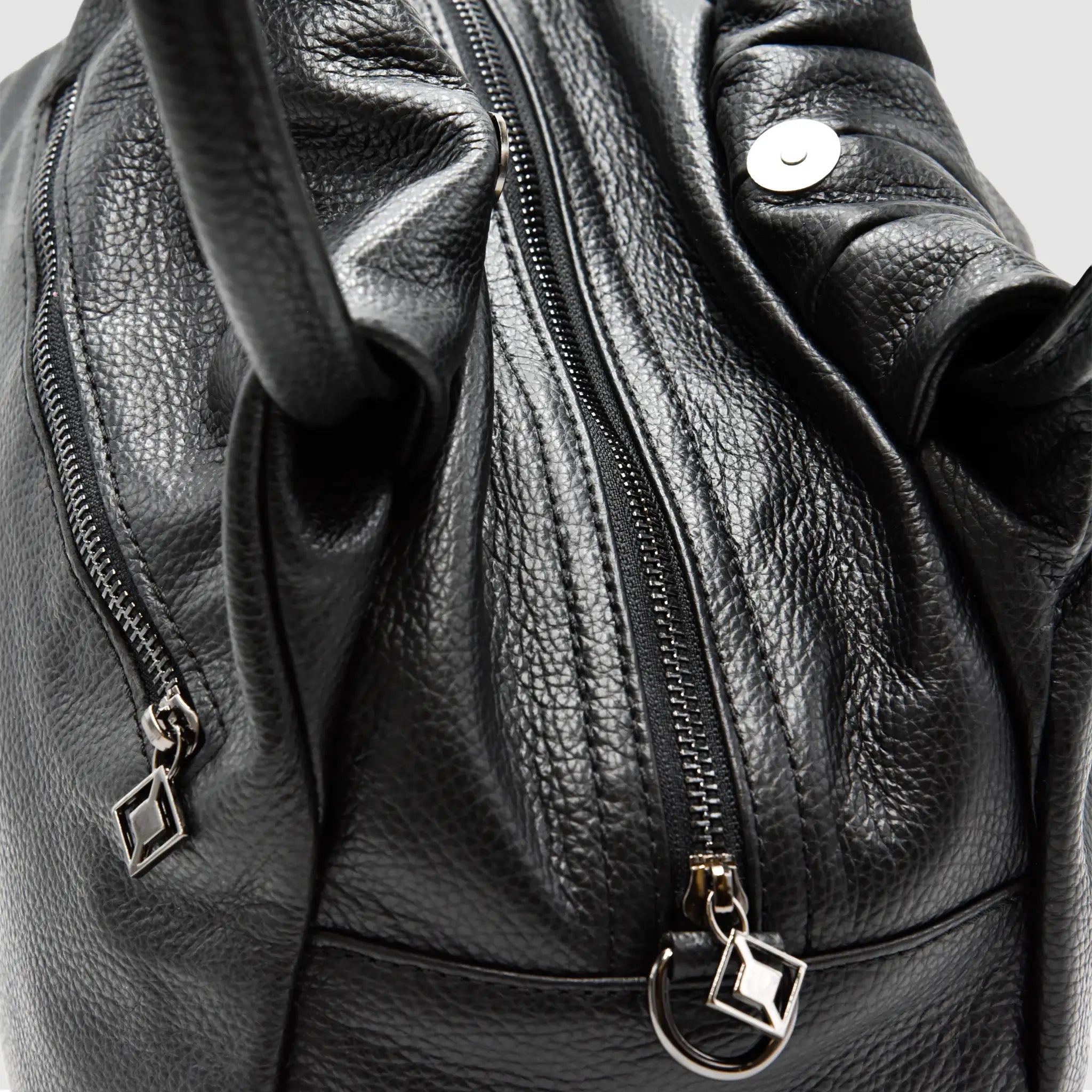 Borsa a Mano Grande in Pelle | PETITE L - MIDMAIND™ | BRAND