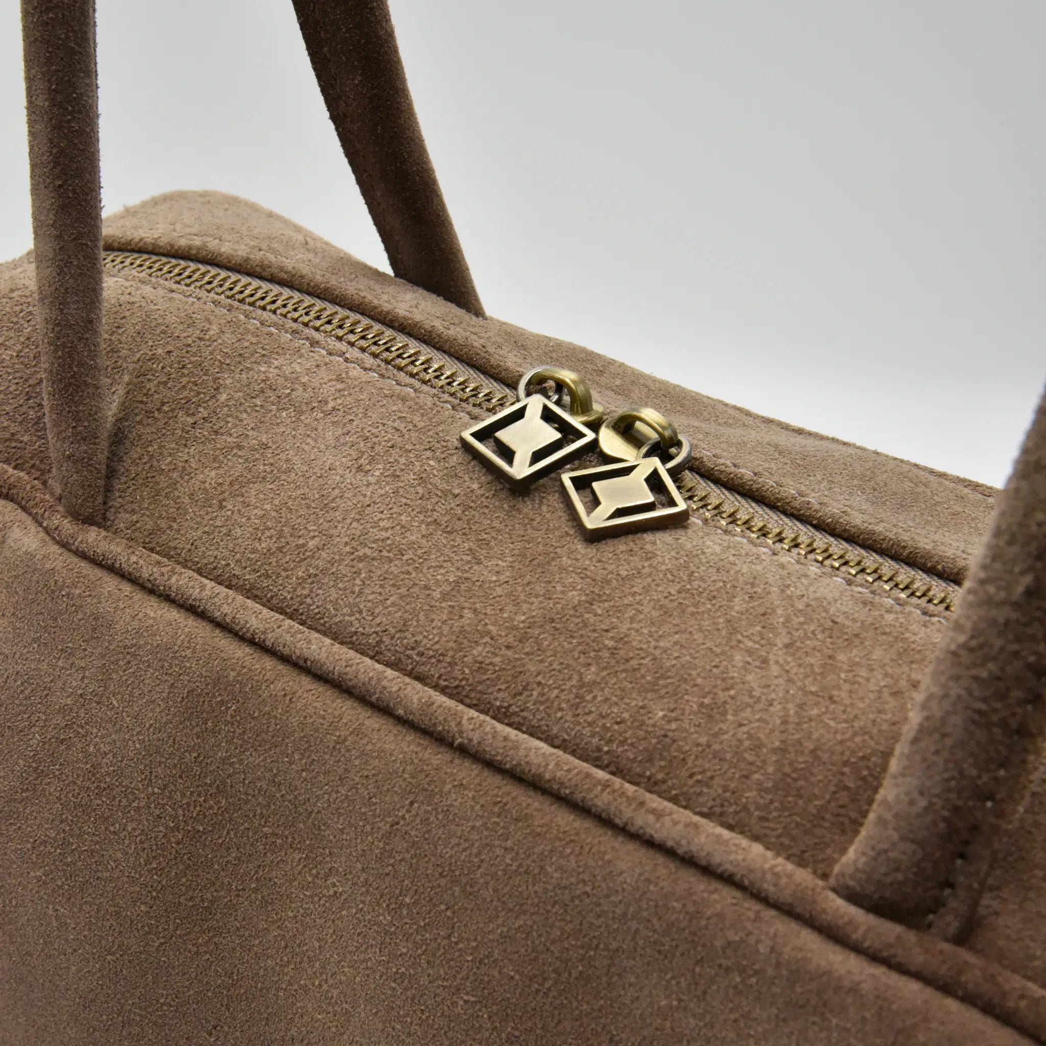 Borsa a Spalla in Pelle Suede | SKIN M - MIDMAIND™ | BRAND