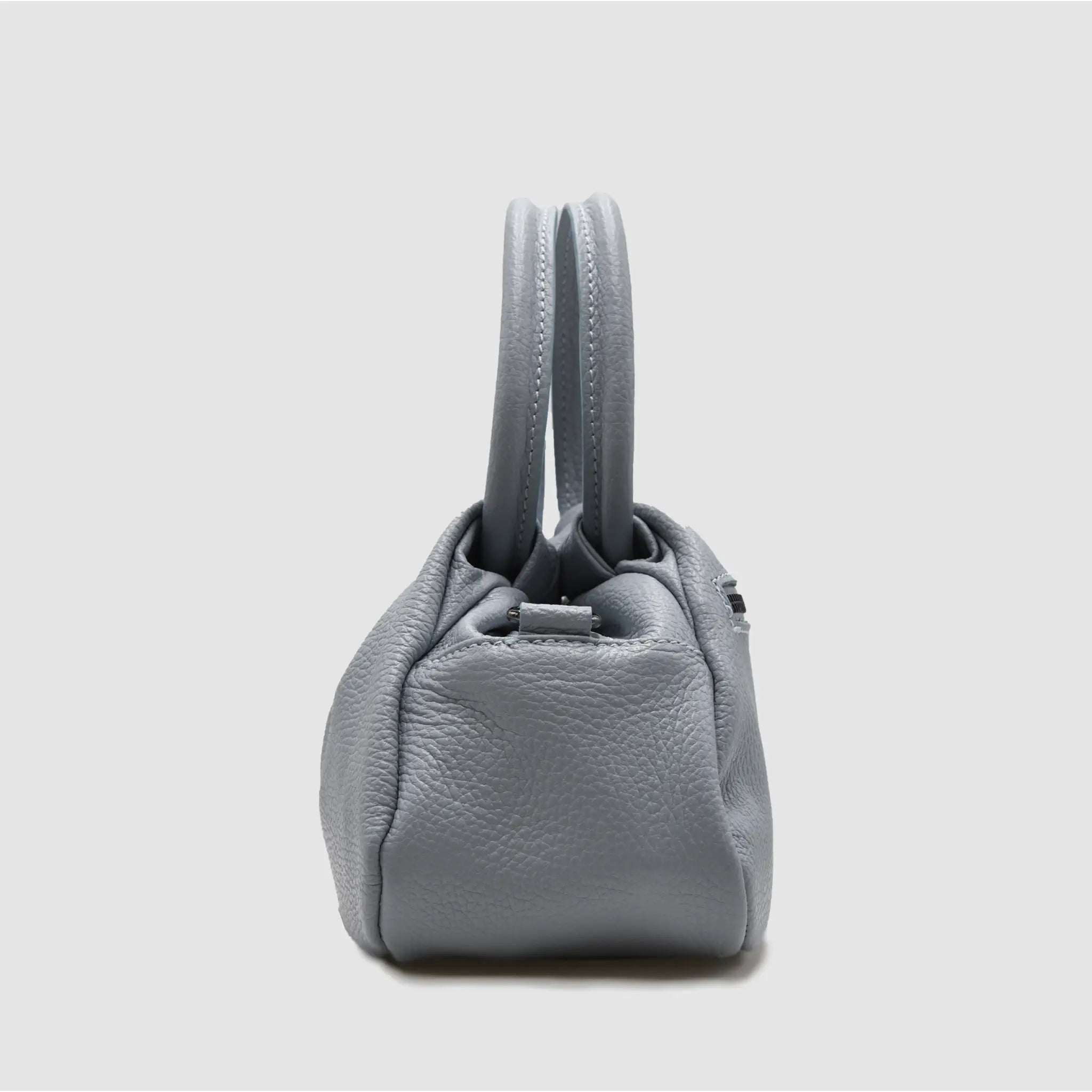 PETITE M - Borsa a mano in pelle martellata - CARTA ZUCCHERO - MIDMAIND™ | BRAND