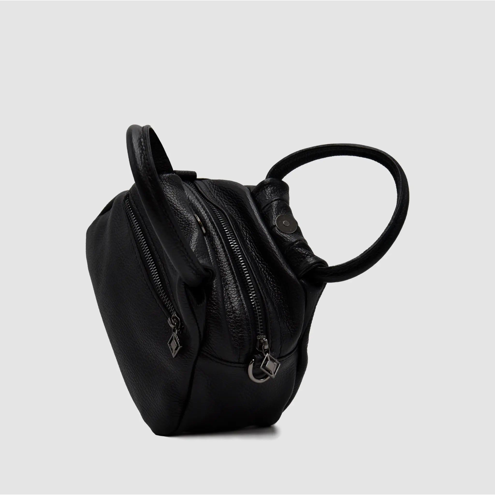 PETITE M - Borsa a mano in pelle martellata - NERO - MIDMAIND™ | BRAND
