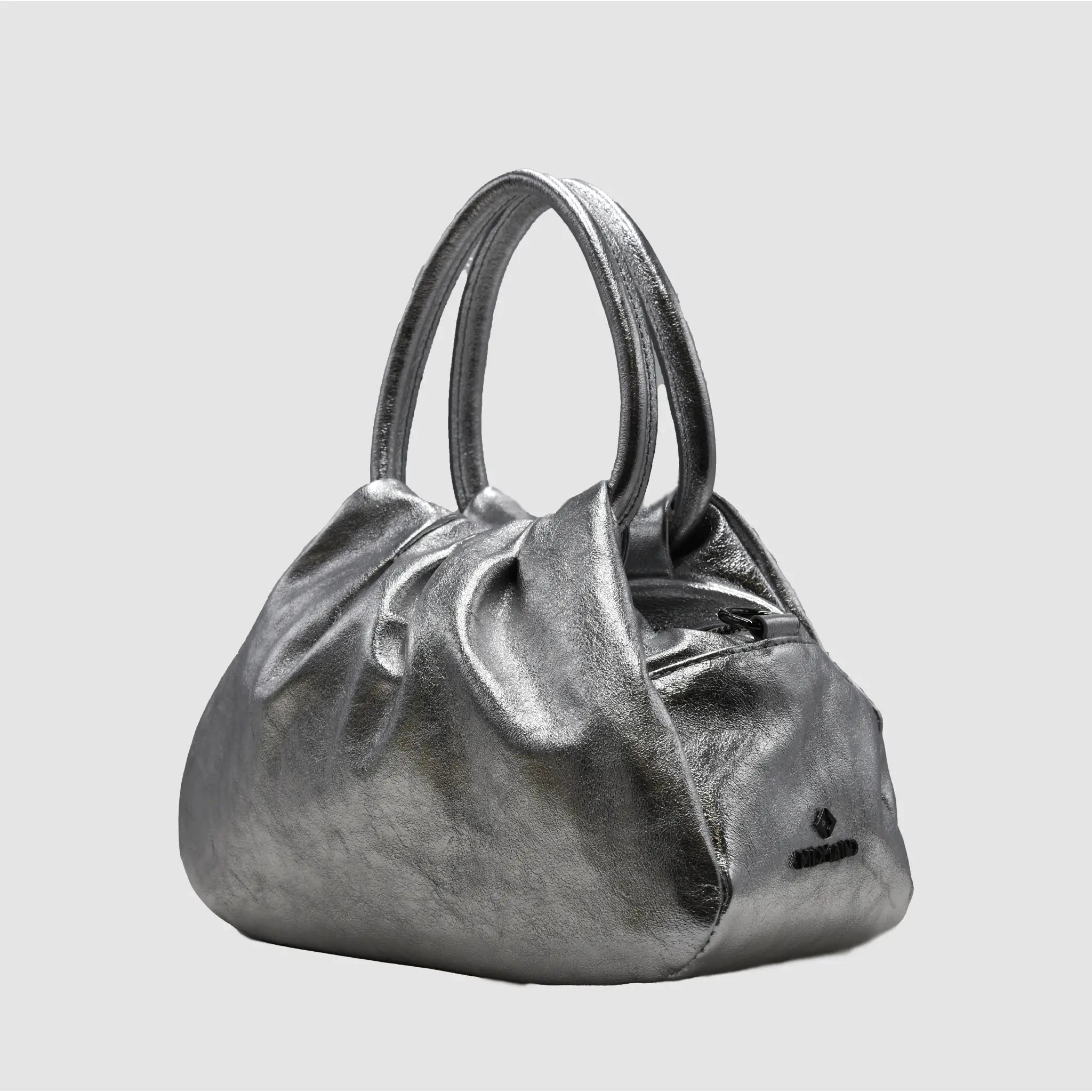 PETITE M - Borsa a mano in pelle martellata - SILVER - MIDMAIND™ | BRAND