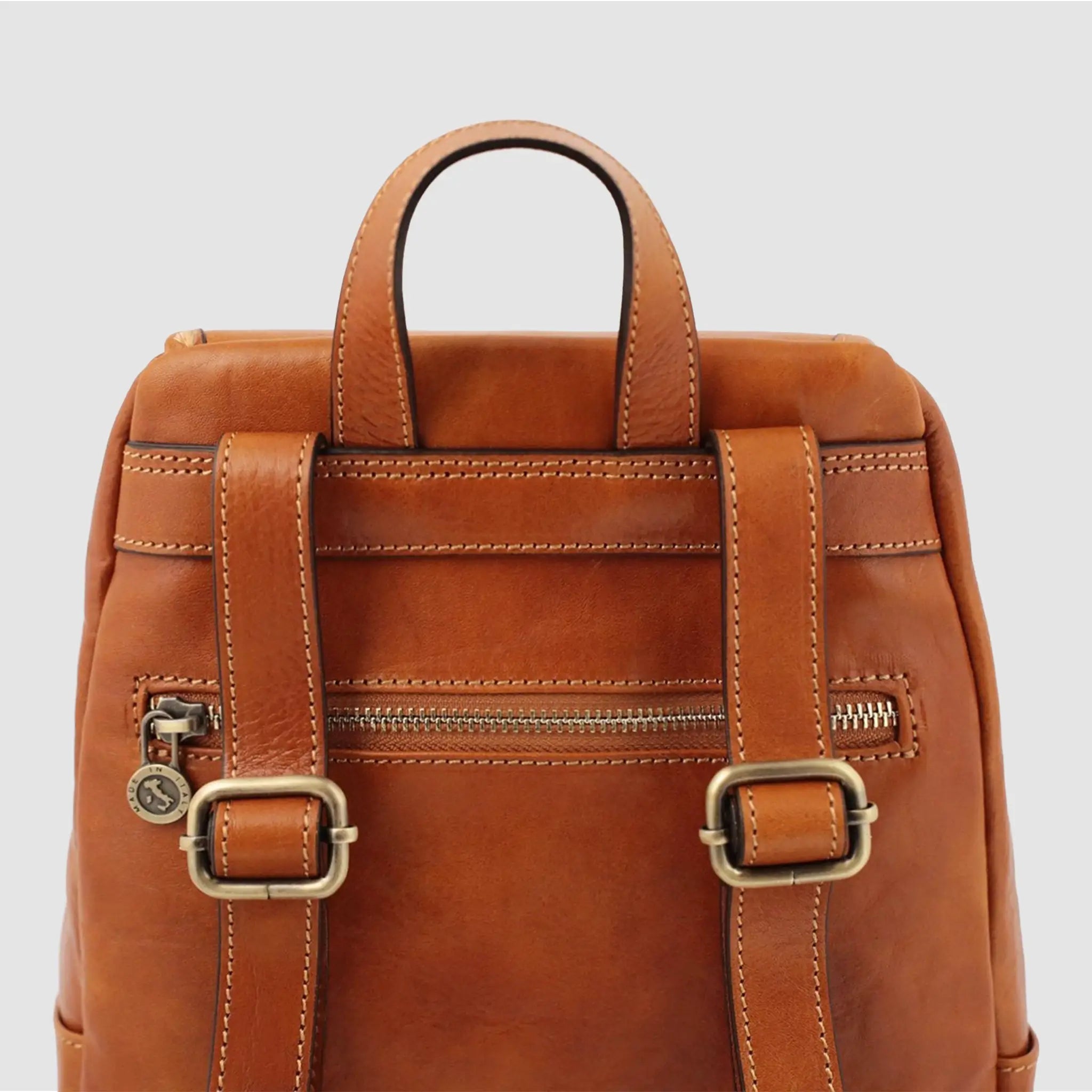 Zaino in Vera Pelle Pieno Fiore Made in Italy | DAILY PACK - MIDMAIND™ | BRAND